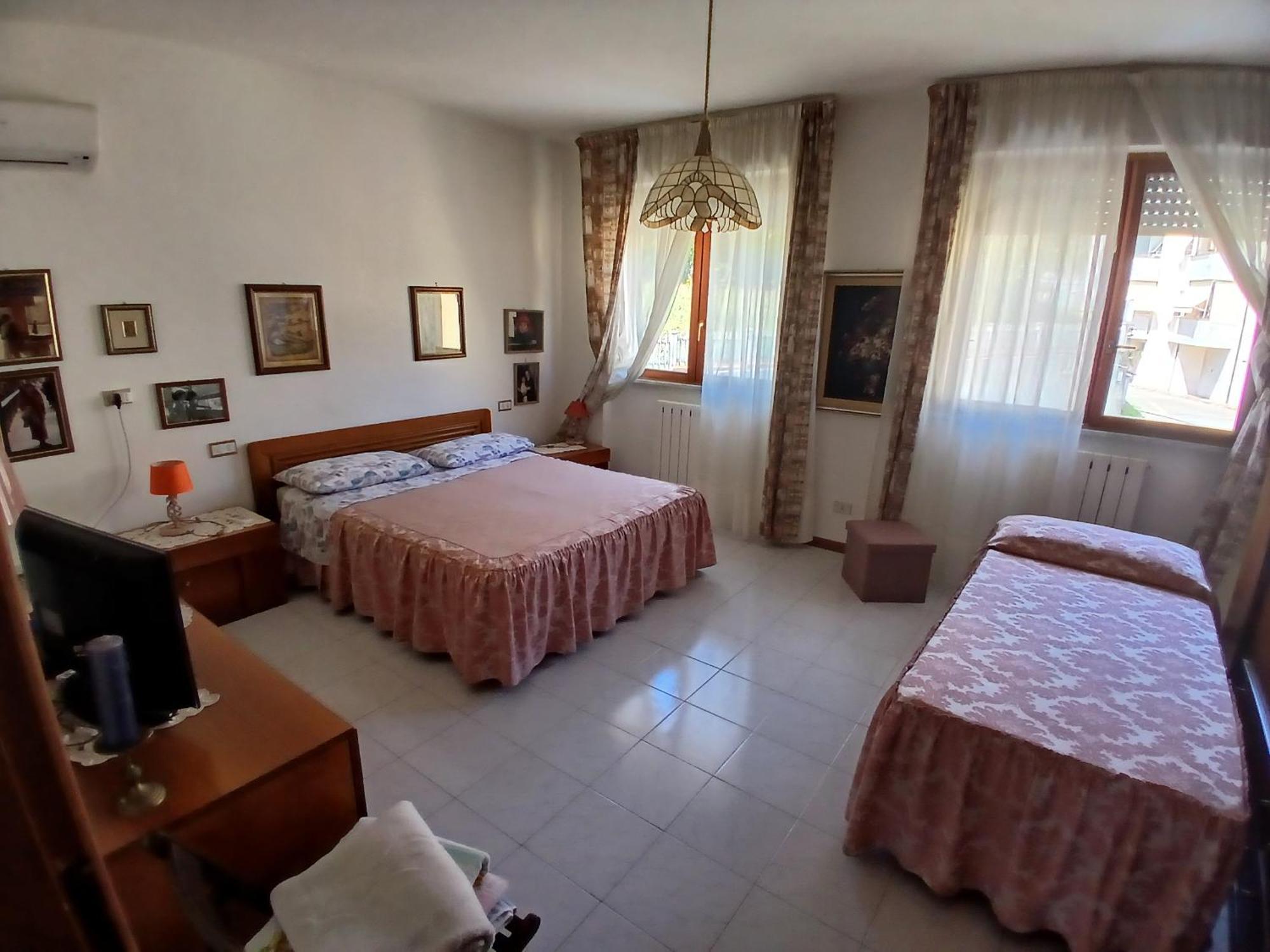 Il Melograno B&B With Private Bathrooms Aulla Luaran gambar